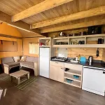 Glampingtent De Saskerlei, De Woudhaven Luksustelt