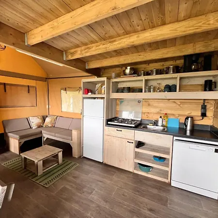Glampingtent De Saskerlei, De Woudhaven Luxuszelt
