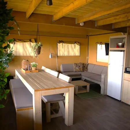 Glampingtent De Saskerlei, De Woudhaven * De Woude